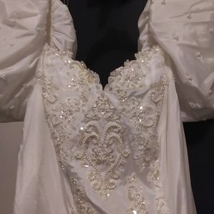 Vintage wedding dress